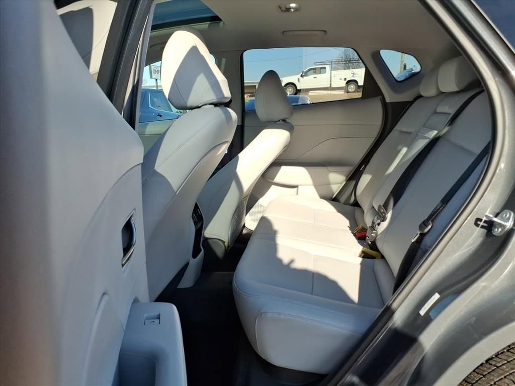 Used 2025 Hyundai Kona Limited image 10