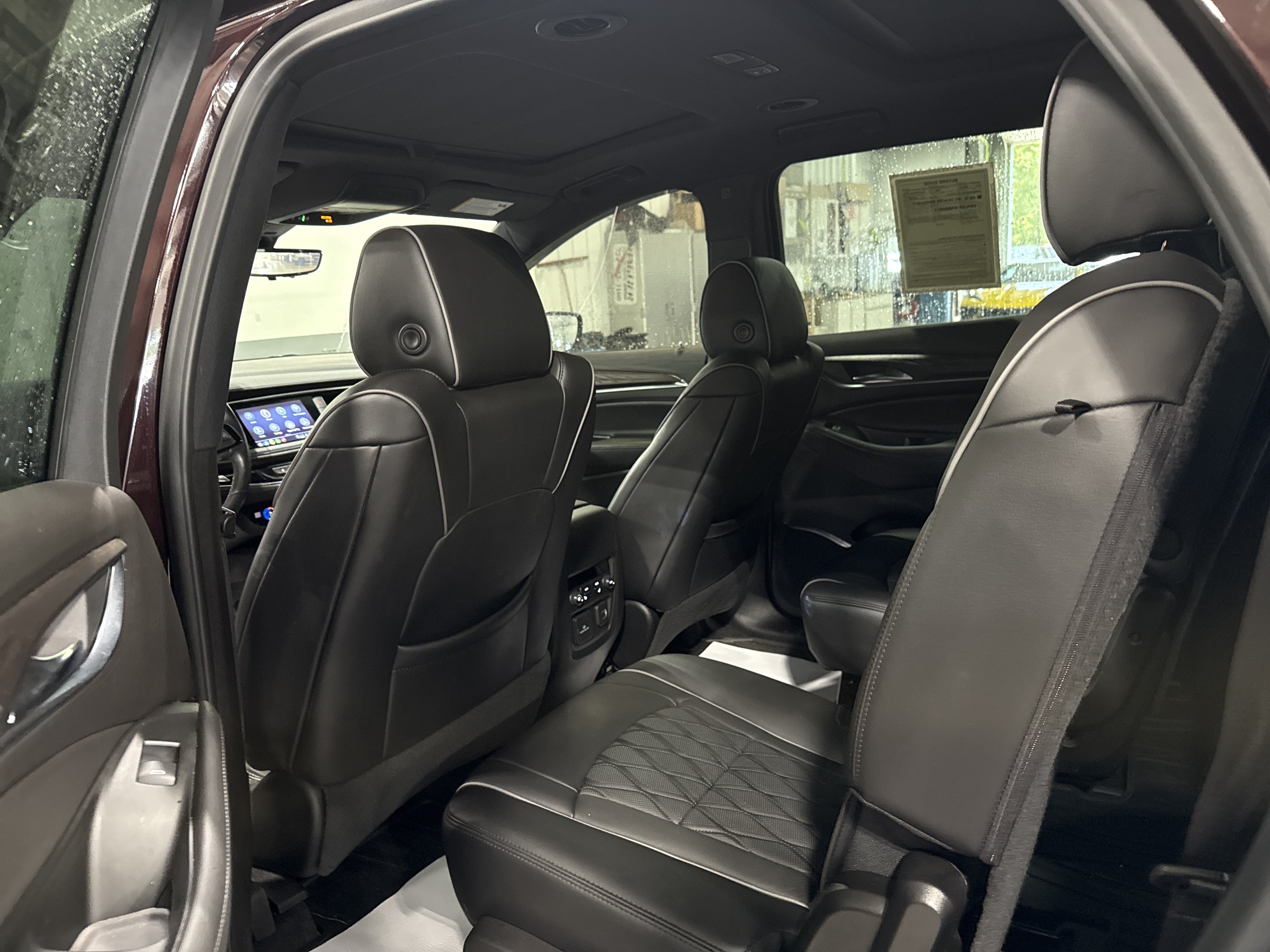 Used 2024 Buick Enclave Avenir w/ Avenir Technology Package AWD/4WD image 8