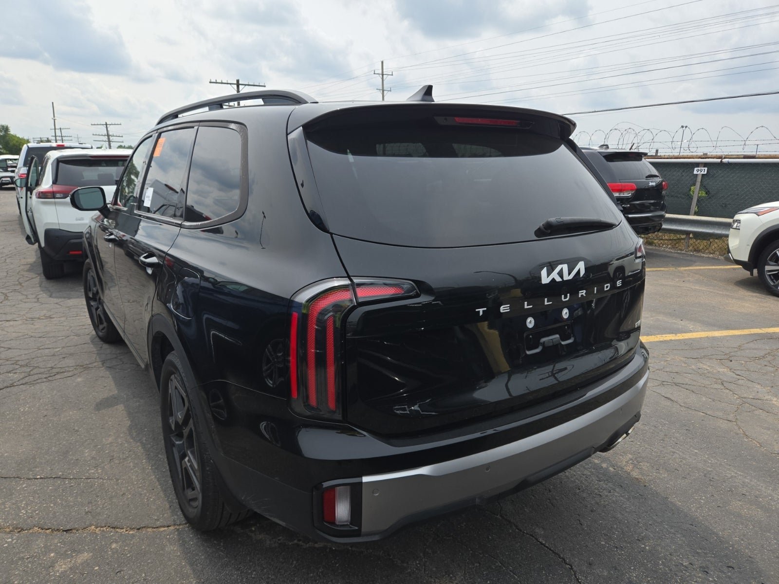 Used 2023 Kia Telluride SX X-Line AWD/4WD image 7