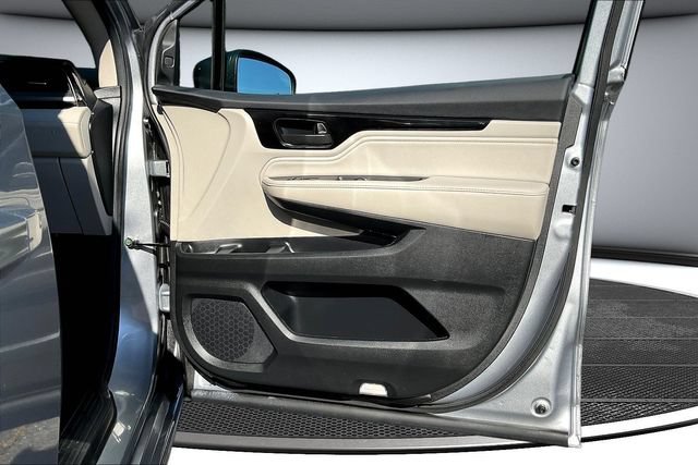 Used 2025 Honda Odyssey Touring image 31