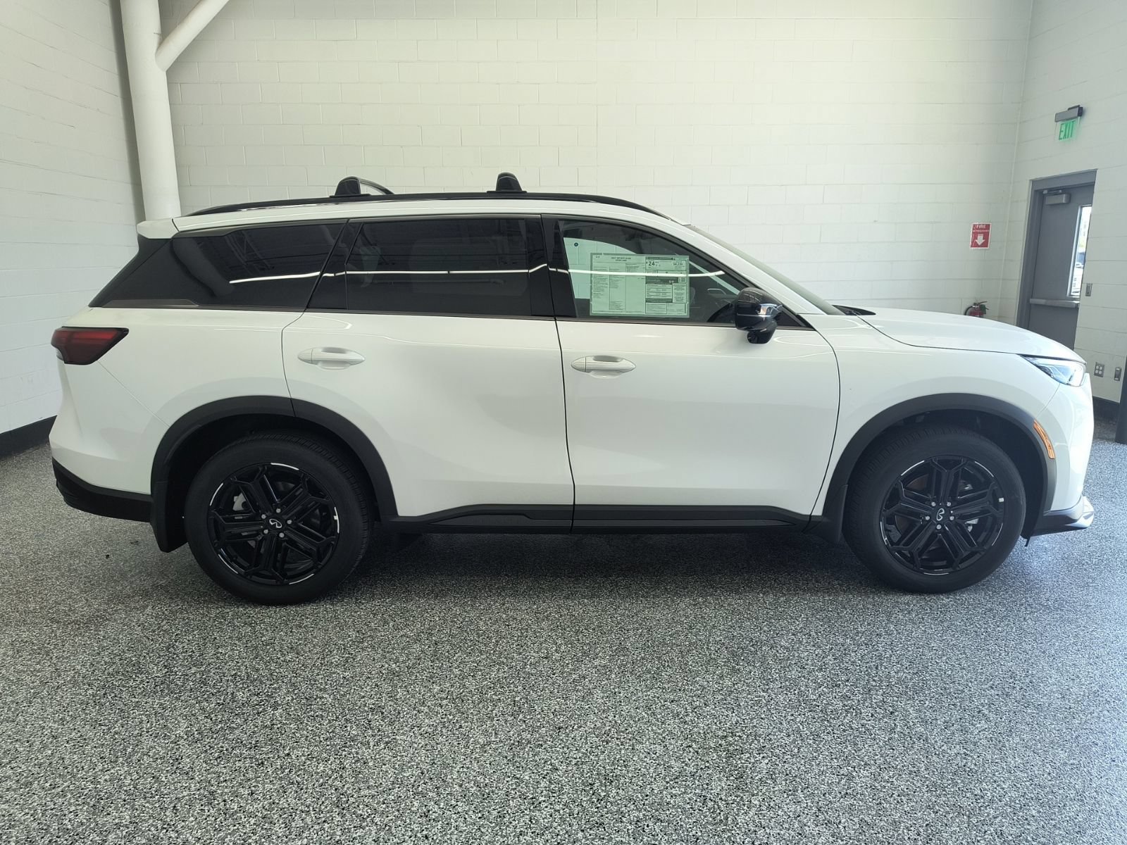 New 2027 INFINITI QX60 Sport w/ Dark Cargo Package AWD/4WD image 6