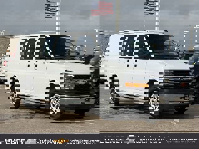 Used 2024 Chevrolet Express 2500 w/ Driver Convenience Package image 2