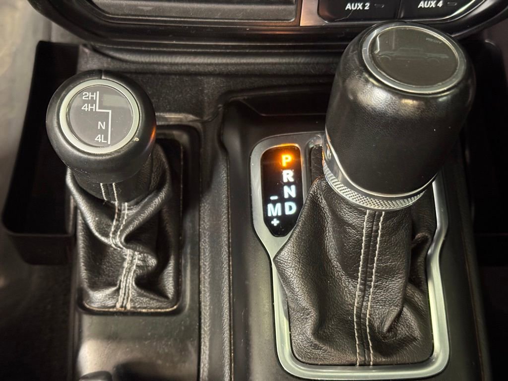 Used 2020 Jeep Gladiator Overland AWD/4WD image 35