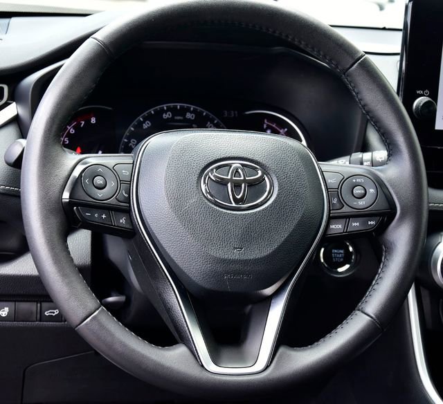 Used 2023 Toyota RAV4 XLE Premium AWD/4WD image 17