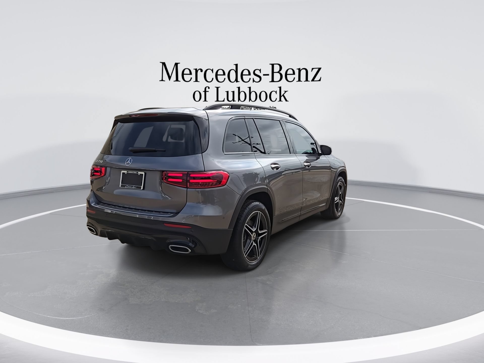 New 2026 Mercedes-Benz GLB 250 image 8