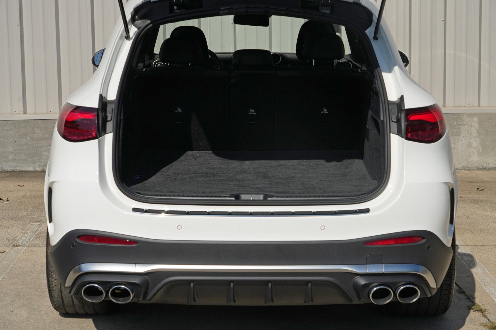 Used 2024 Mercedes-Benz GLC 43 AMG 4MATIC image 10
