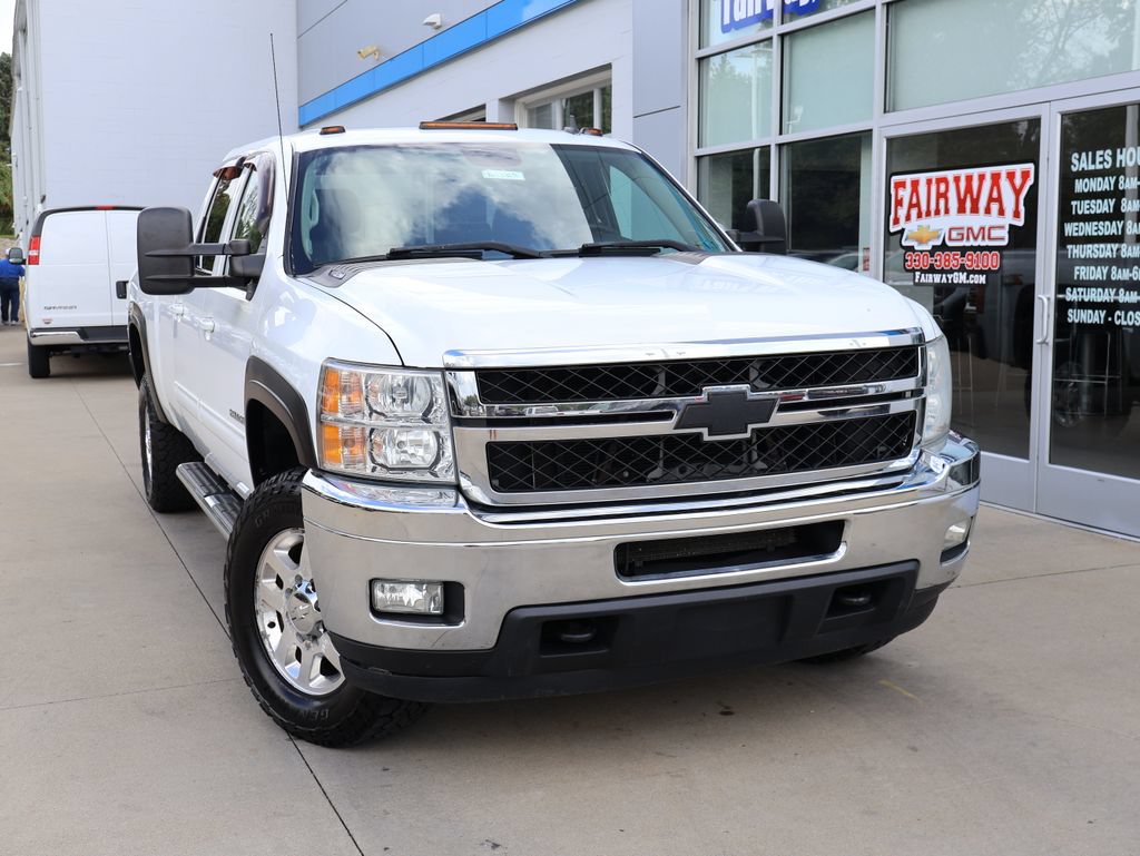 Used 2014 Chevrolet Silverado 2500 LTZ w/ LTZ Plus Package AWD/4WD image 38