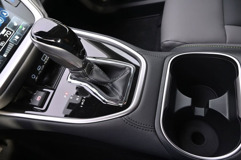 Certified 2025 Subaru Outback Onyx Edition image 30