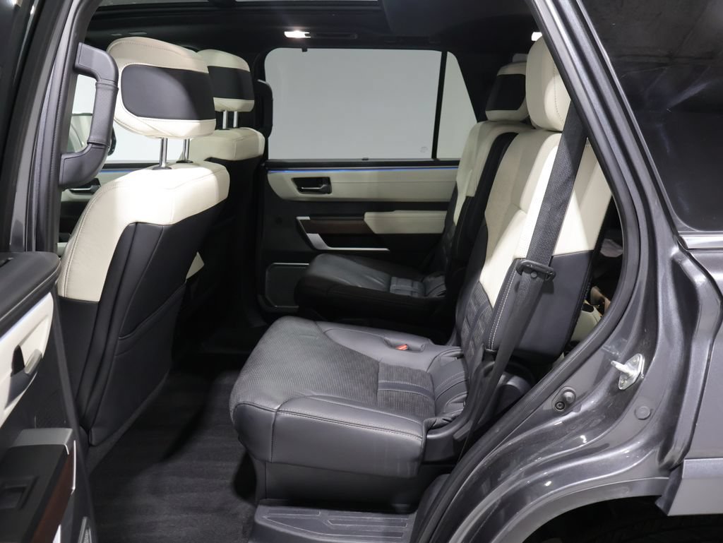 Used 2023 Toyota Sequoia Capstone AWD/4WD image 16