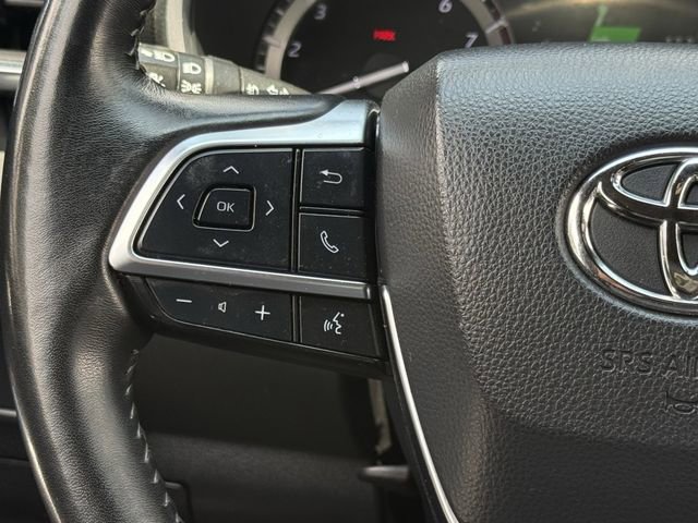 Used 2021 Toyota Highlander XSE FWD image 14