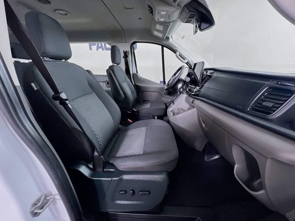 Certified 2023 Ford Transit 350 XLT RWD image 32