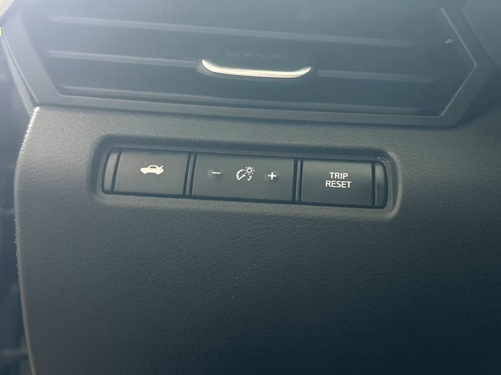 Used 2024 Nissan Altima 2.5 SR FWD image 14