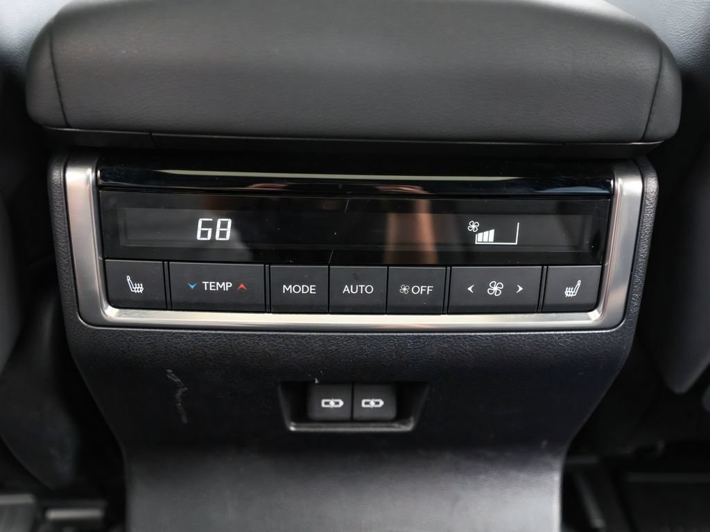 Used 2024 Lexus GX 550 w/ Cold Area Package AWD/4WD image 37