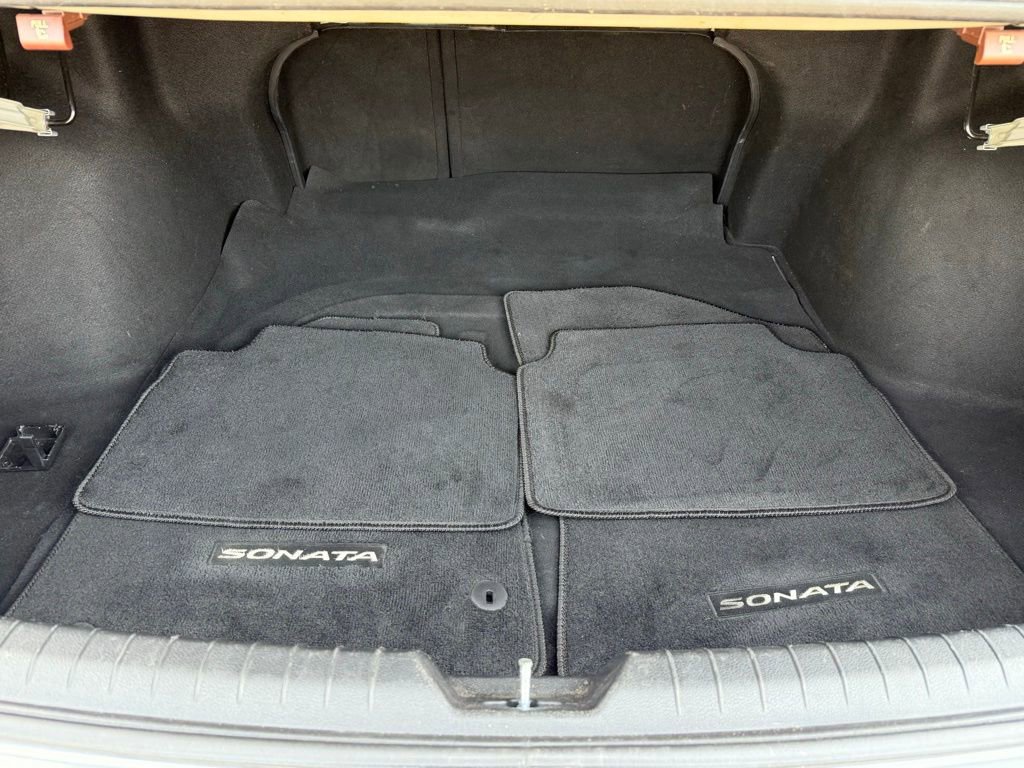 Used 2020 Hyundai Sonata SE w/ Winter Weather Package FWD image 18