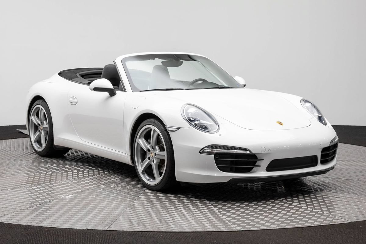 Used 2012 Porsche 911 Carrera RWD image 4