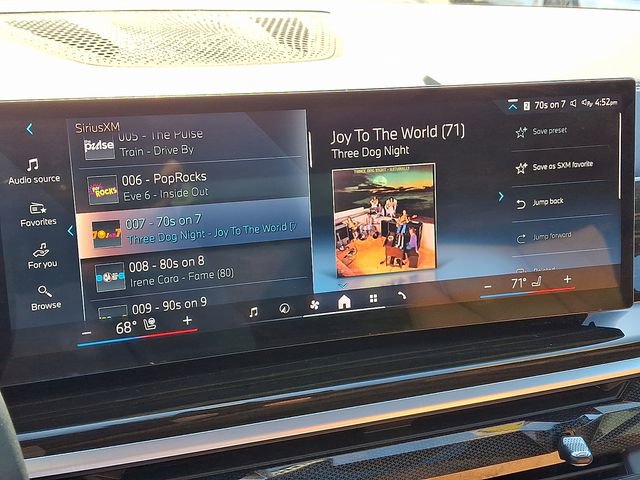 Used 2024 BMW X5 xDrive40i w/ Premium Package image 19