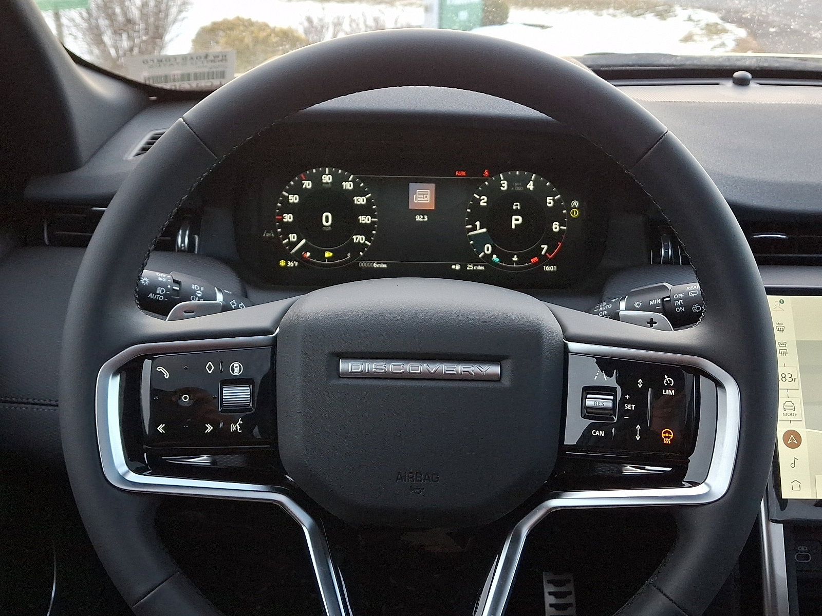 New 2026 Land Rover Discovery Sport Landmark image 17