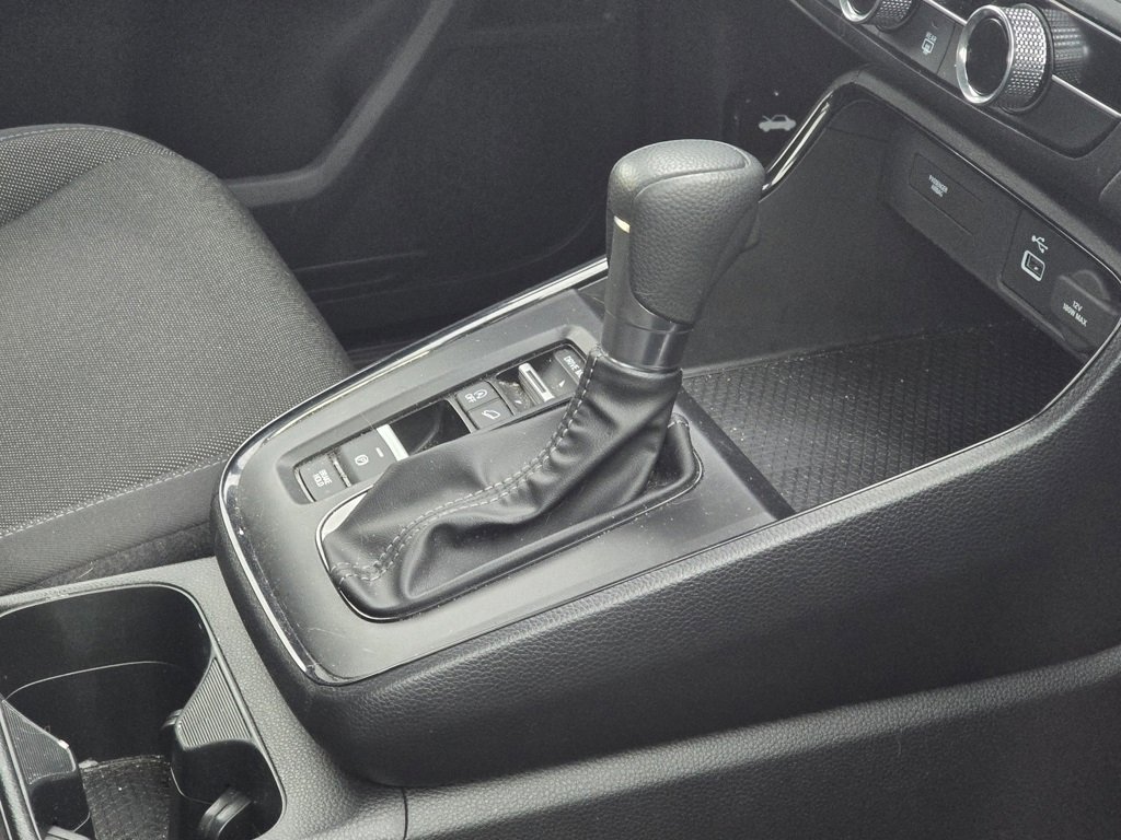 Used 2024 Honda CR-V LX image 12