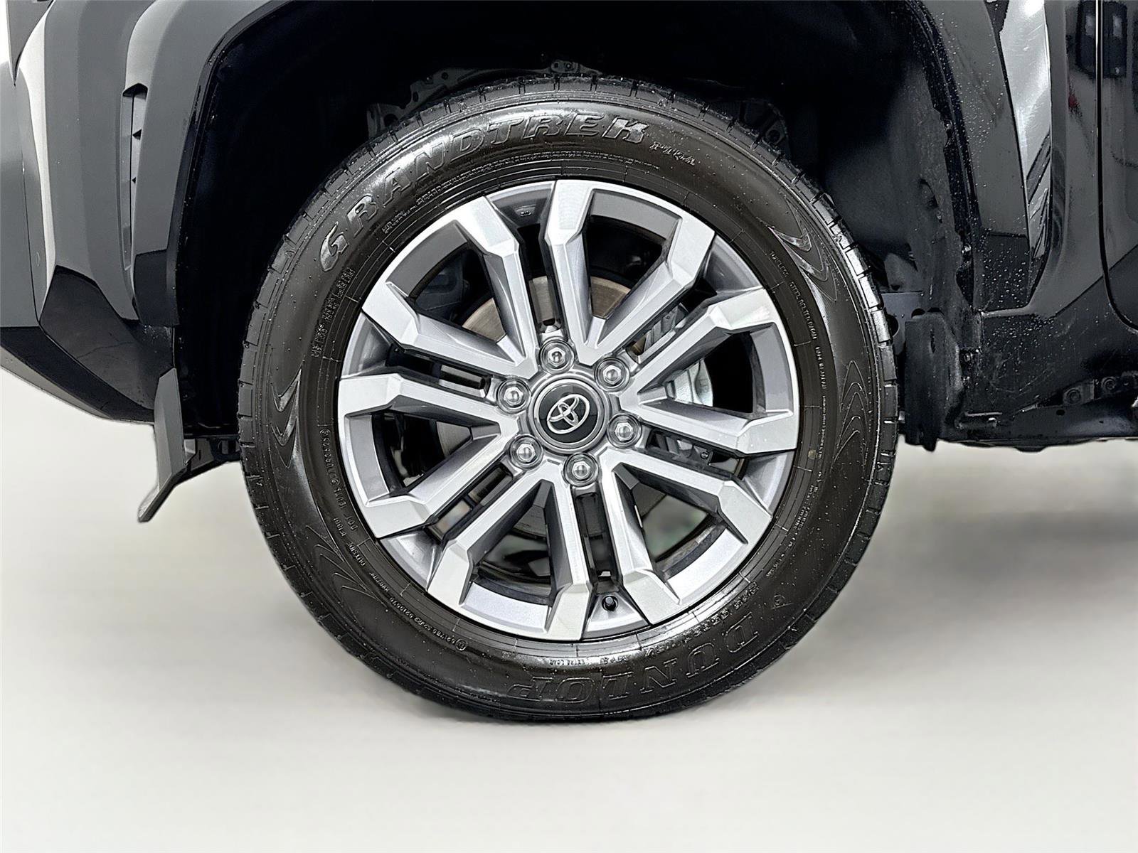 Certified 2025 Toyota 4Runner Limited AWD/4WD image 46