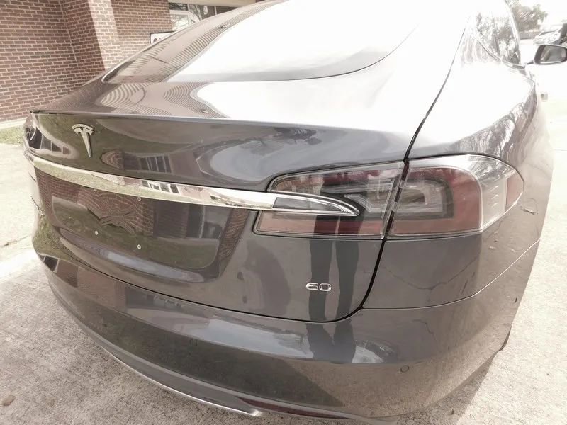 Used 2015 Tesla Model S 60 image 25