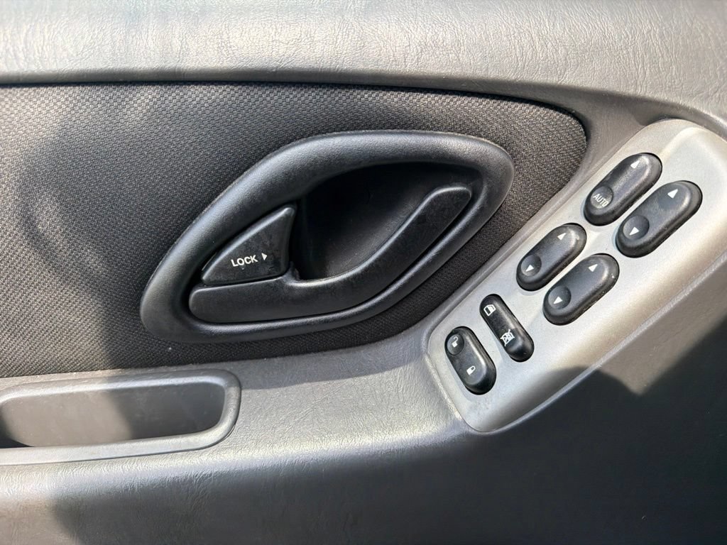 Used 2007 Ford Escape XLT FWD image 12