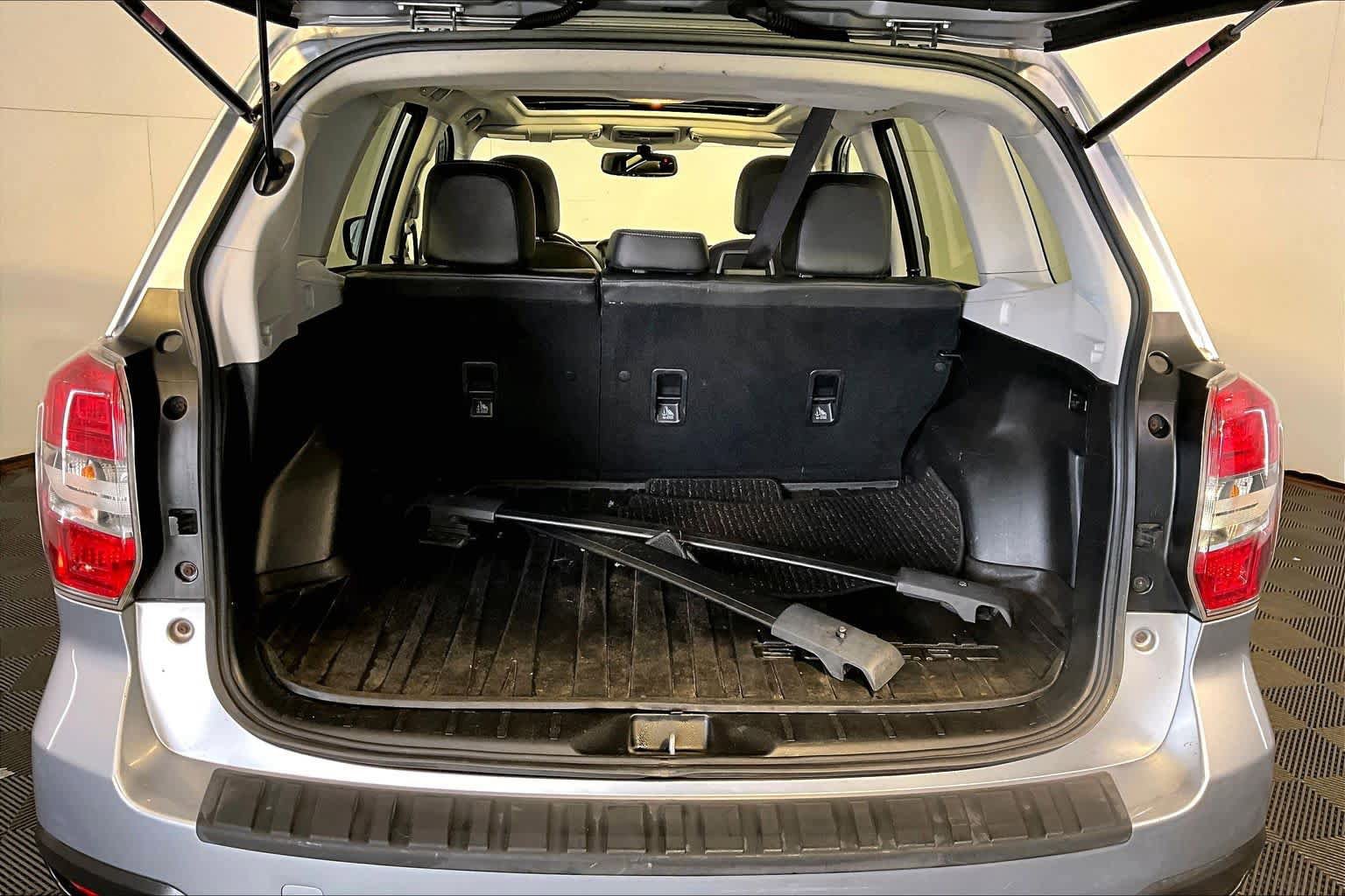 Used 2016 Subaru Forester 2.5i Limited AWD/4WD image 35