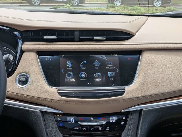 Used 2017 Cadillac XT5 Platinum AWD/4WD image 18