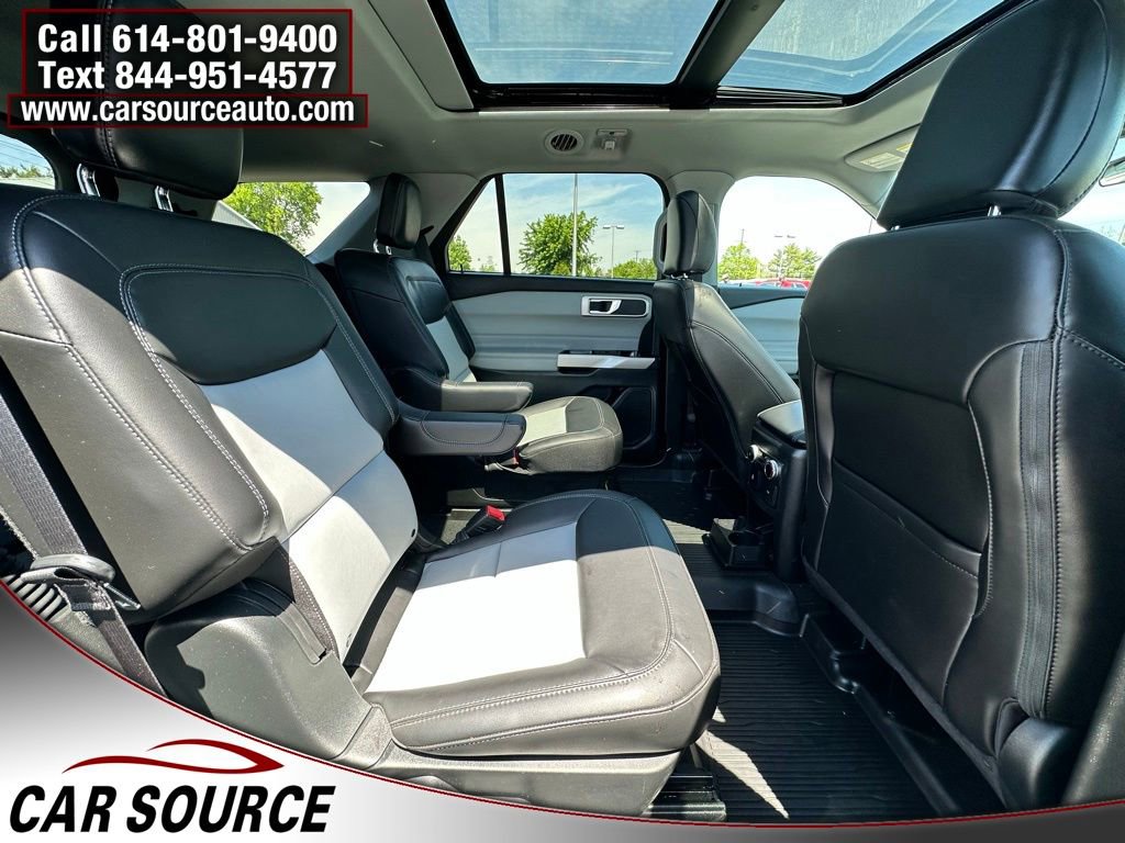 Used 2024 Ford Explorer XLT w/ Equipment Group 202A AWD/4WD image 28
