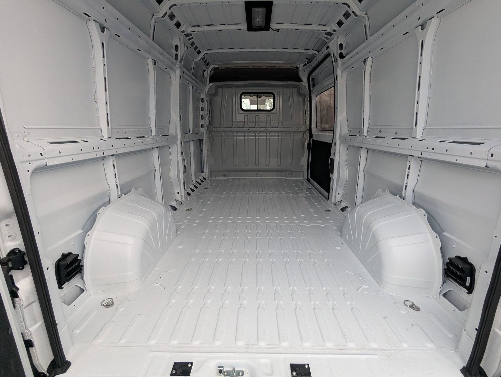 New 2026 RAM ProMaster 2500 w/ Convenience Group image 18