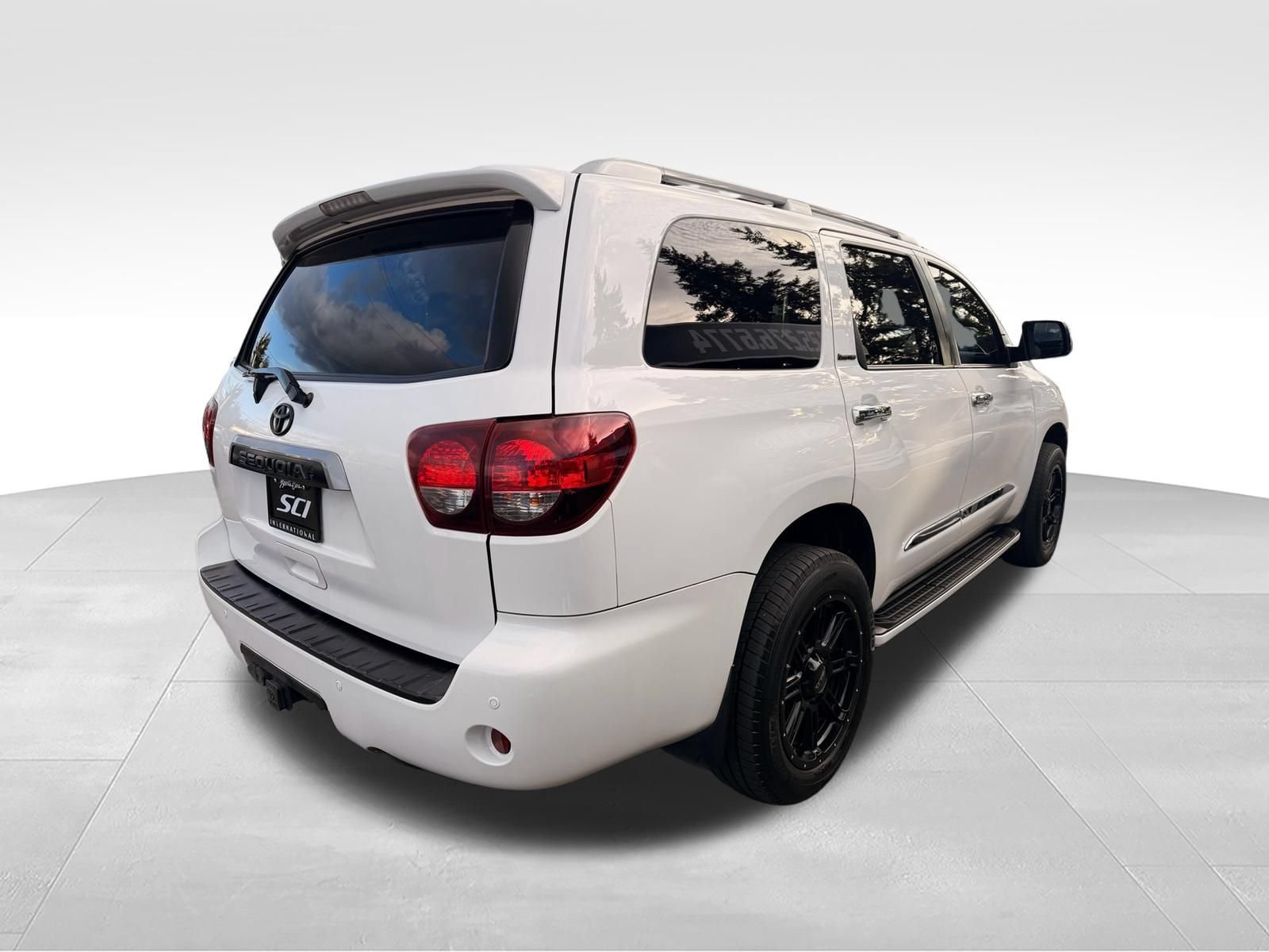 Used 2020 Toyota Sequoia Limited w/ Safety & Convenience Package AWD/4WD image 9