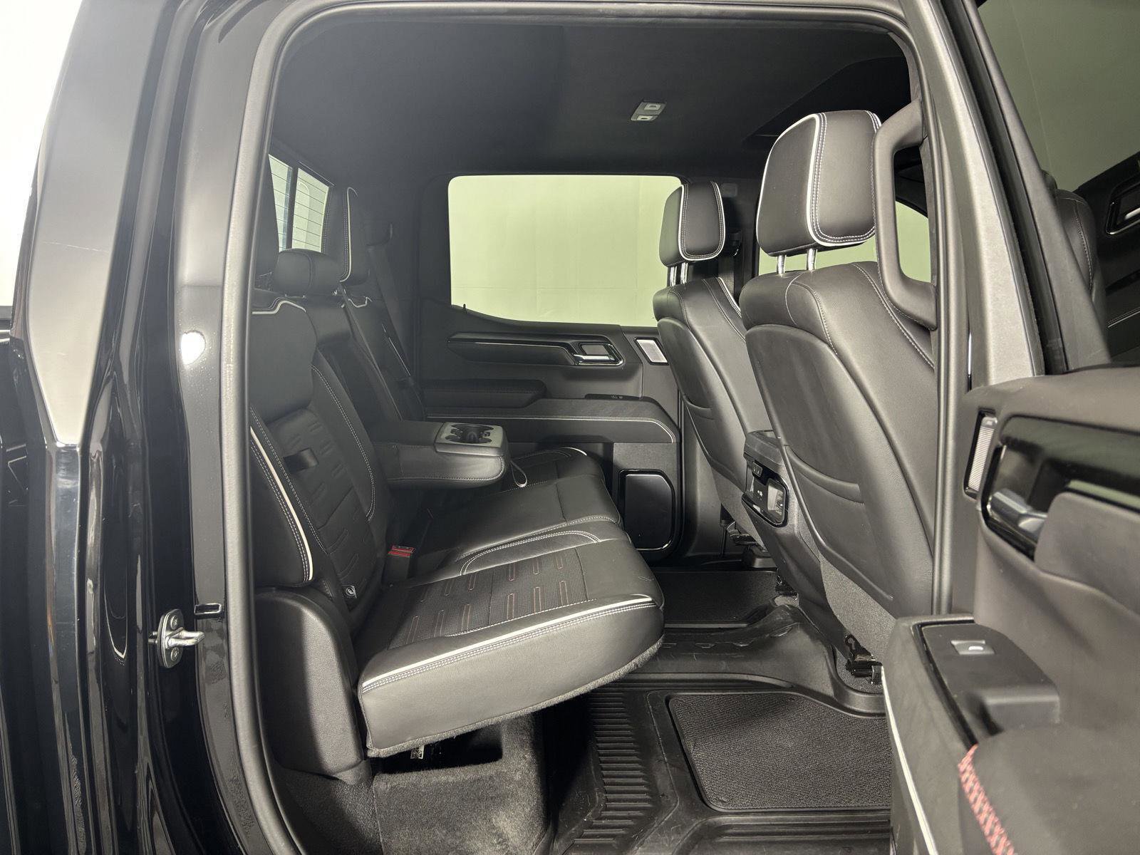 Used 2022 GMC Sierra 1500 AT4X image 19