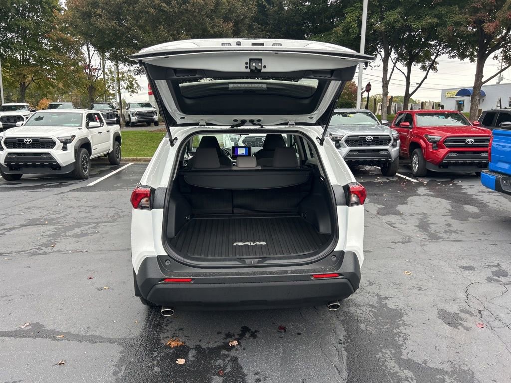 New 2025 Toyota RAV4 XLE image 19