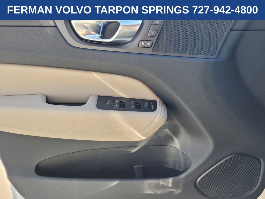 New 2026 Volvo XC60 T8 Core image 24