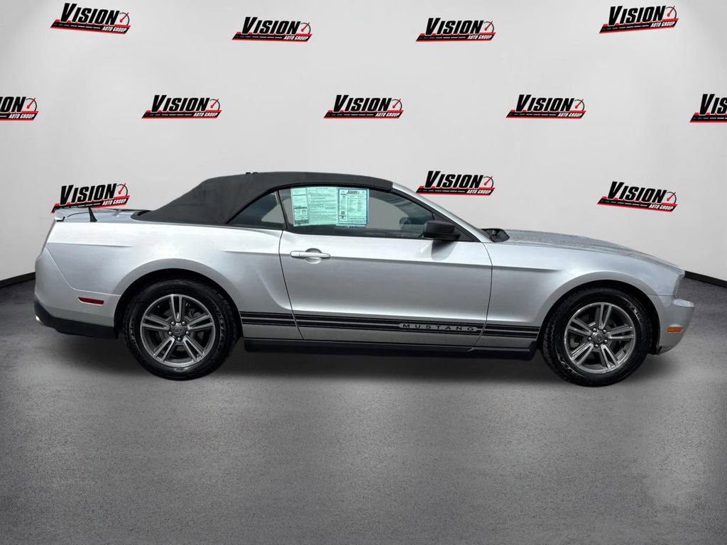 Used 2012 Ford Mustang Premium image 4