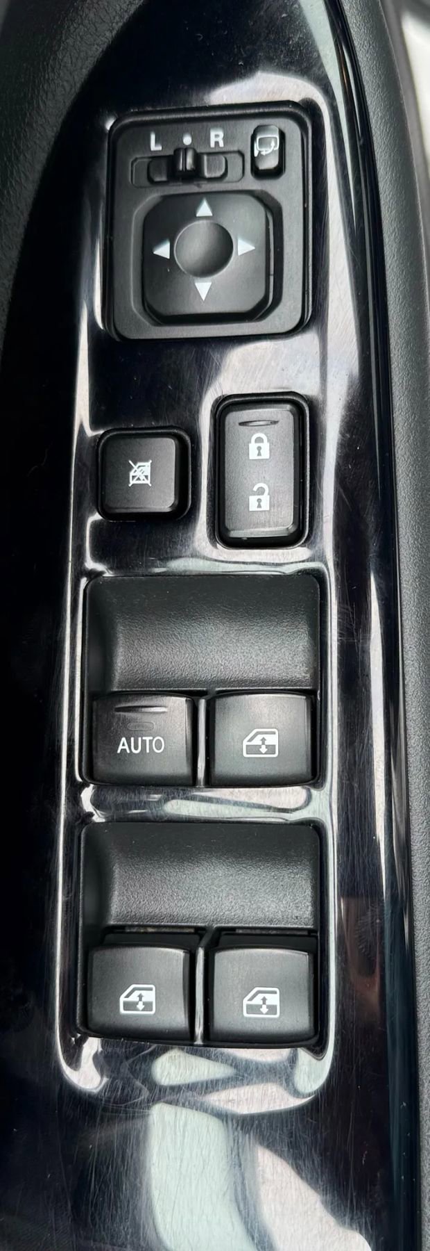 Used 2017 Mitsubishi Outlander GT image 24