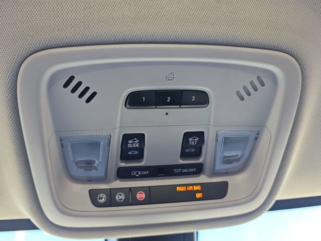 Used 2019 Chevrolet Traverse Premier w/ LPO, Blackout Package image 27