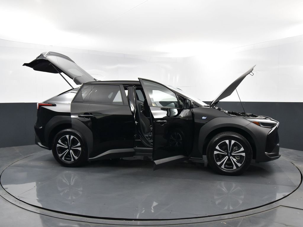 Used 2024 Subaru Solterra Premium image 39