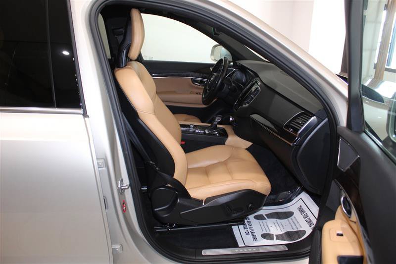 Used 2017 Volvo XC90 T5 Momentum AWD/4WD image 26