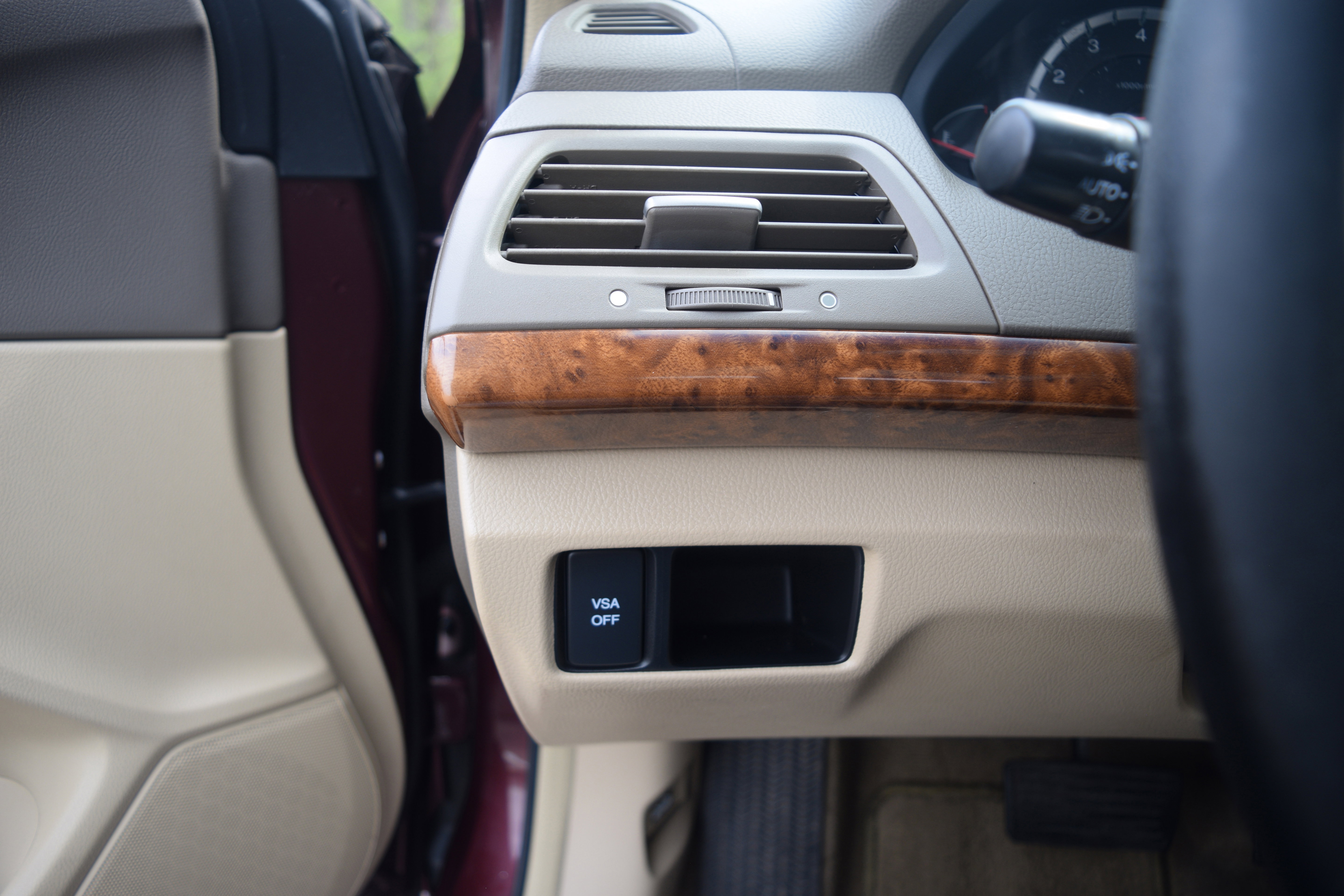 Used 2009 Honda Accord EX-L image 7