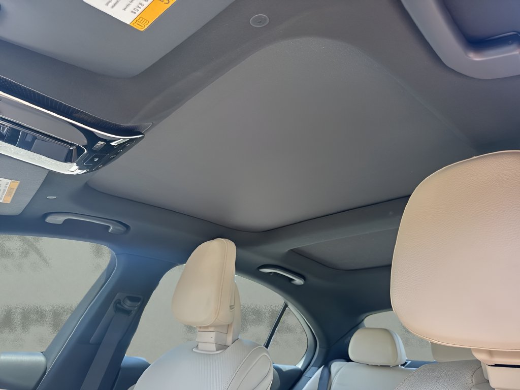 Used 2025 Mercedes-Benz C 300 Sedan image 11