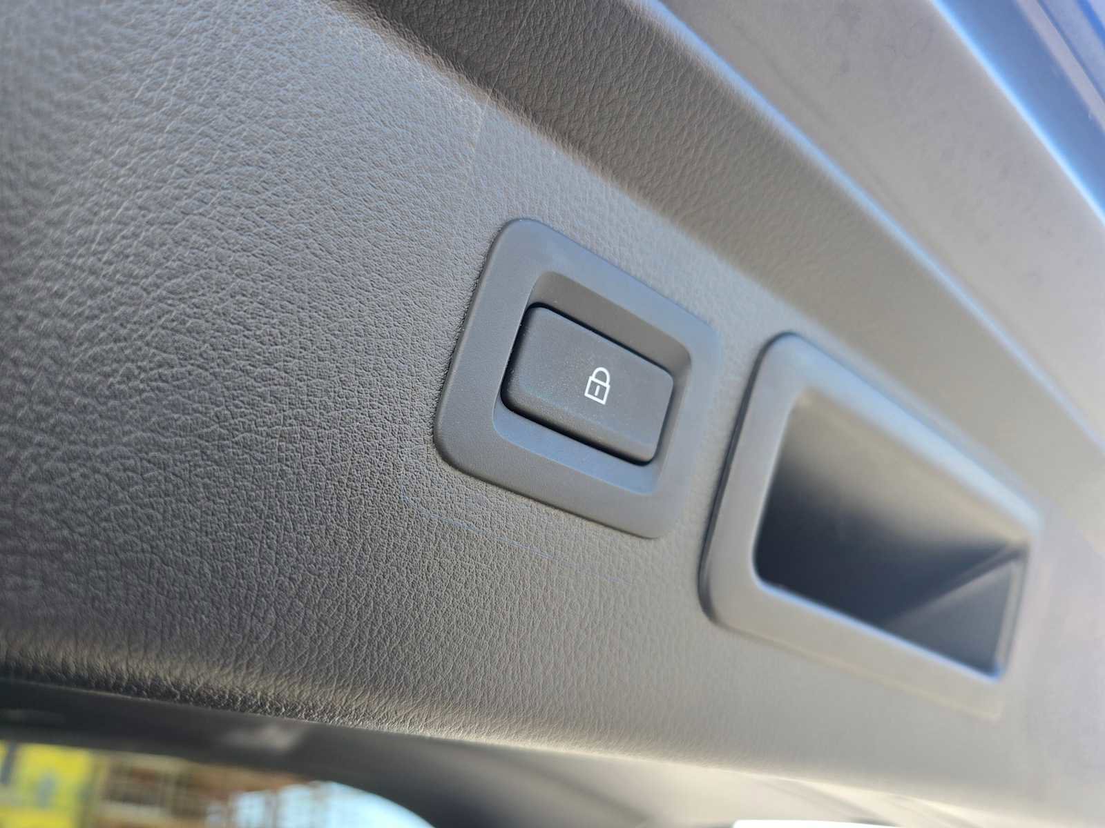 Used 2024 MAZDA CX-50 AWD 2.5 S w/ Weather Package image 19