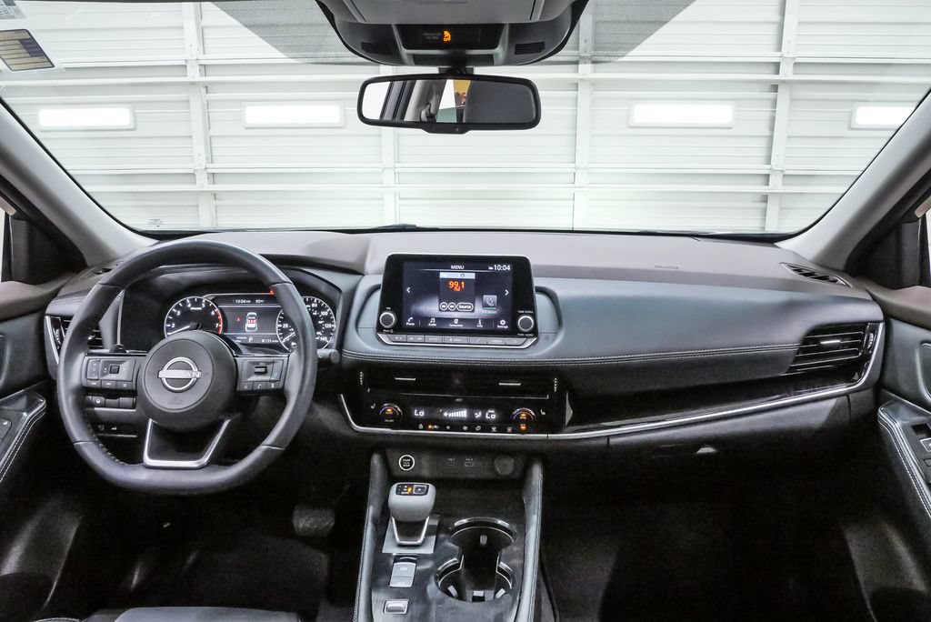 Used 2023 Nissan Rogue SL FWD image 16