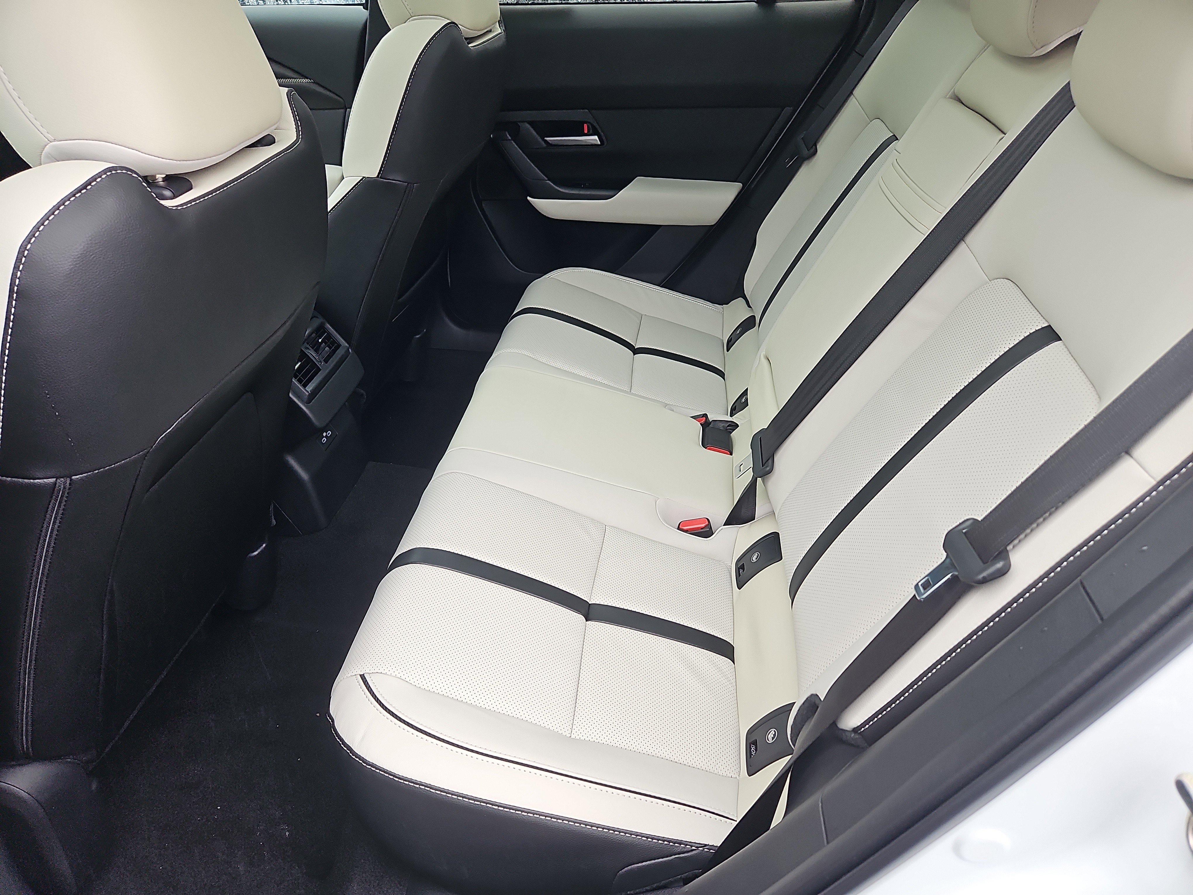 New 2026 MAZDA CX-50 AWD 2.5 S w/ Cargo Package image 21