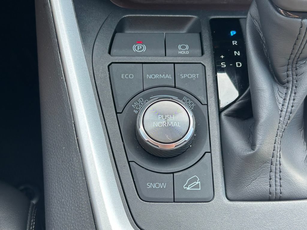 Certified 2025 Toyota RAV4 Limited w/ Weather Package AWD/4WD image 30