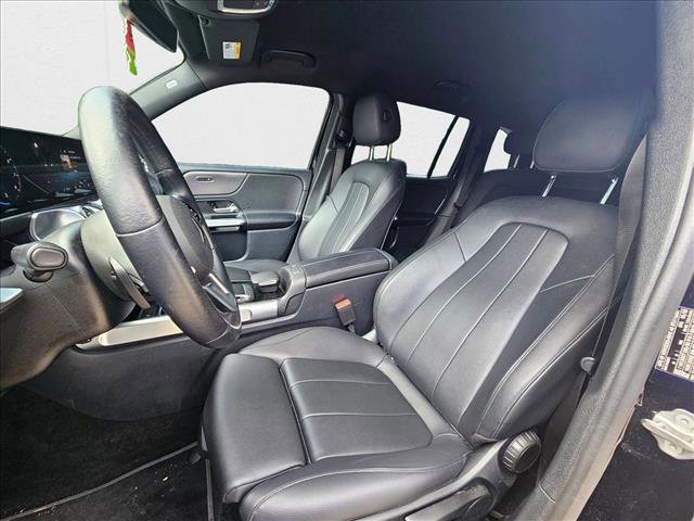 Used 2022 Mercedes-Benz GLB 250 GLB 250 image 10