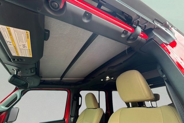 Used 2023 Jeep Wrangler Willys image 12
