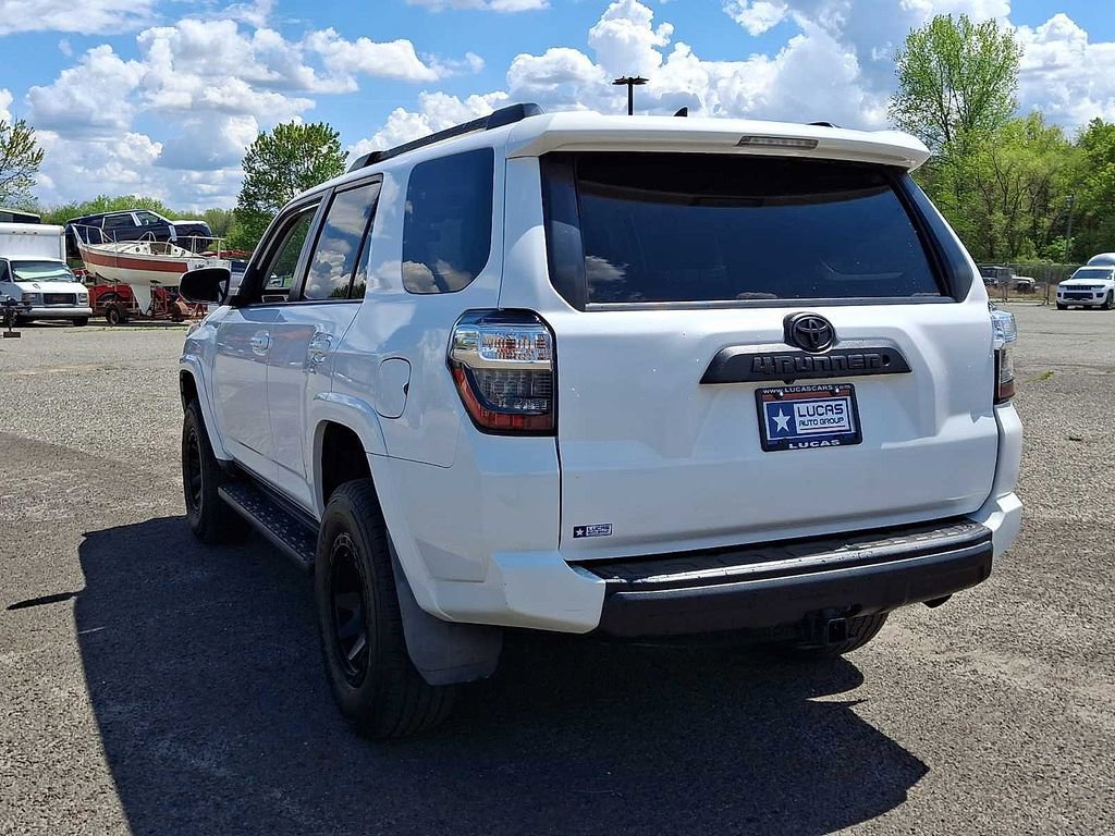 Used 2015 Toyota 4Runner Trail AWD/4WD image 9
