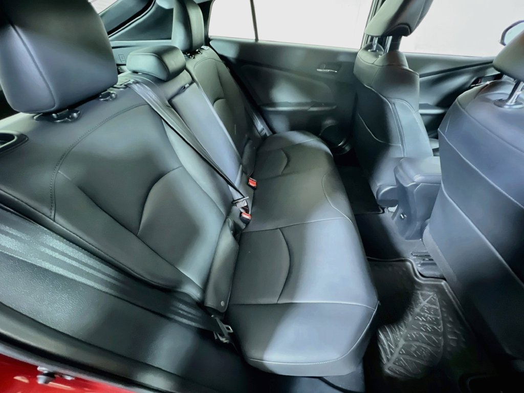 Used 2016 Toyota Prius Four w/ Advanced Technology Package FWD image 24