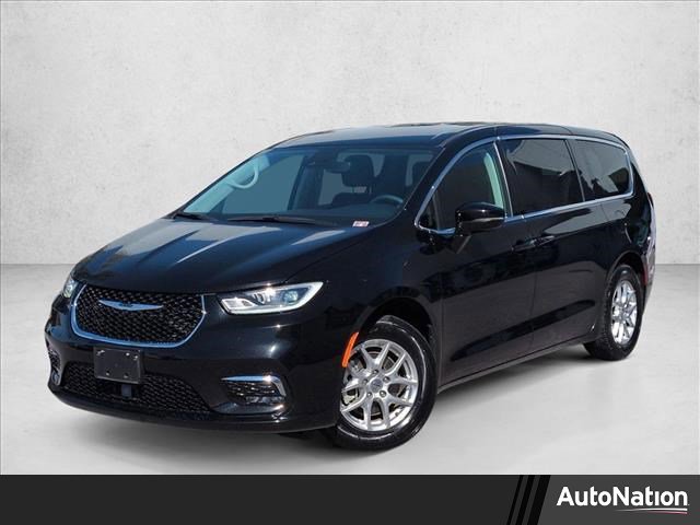 Used 2024 Chrysler Pacifica Touring-L