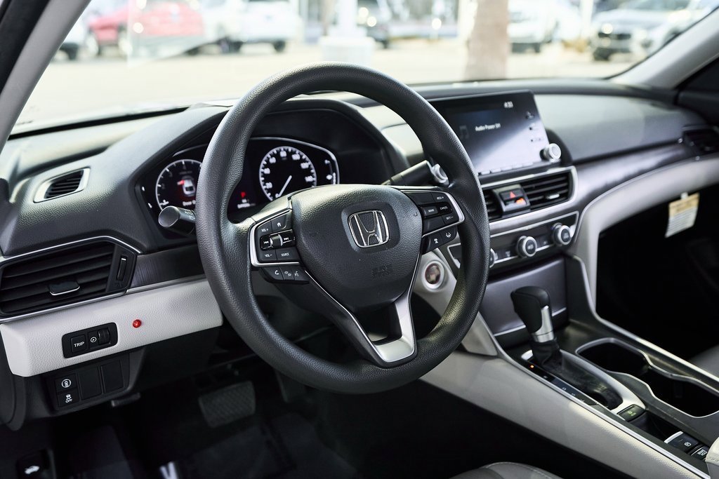 Used 2019 Honda Accord LX image 18